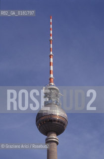 (GERMANIA) BERLINO 1999  :TORRE DLEA TELEVISIONE    - ©Graziano Arici/Rosebud2 / GEO