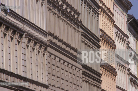 (GERMANIA) BERLINO 1999 : CASE IN SAVIGNYPLATZ  - ©Graziano Arici/Rosebud2 / GEO