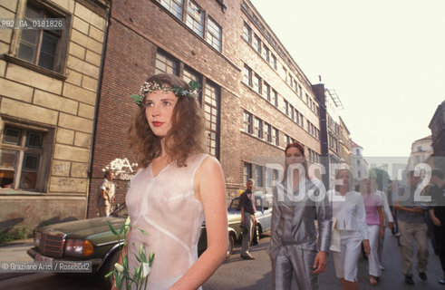 (GERMANIA) BERLINO 1999 : SFILATA DI MODA IN  SOPHIENSTRASSE    - ©Graziano Arici/Rosebud2 / GEO