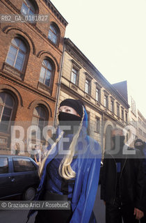 (GERMANIA) BERLINO 1999 : SFILATA DI MODA IN SOPHIENSTRASSE    - ©Graziano Arici/Rosebud2 / GEO