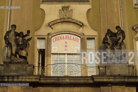 GERMANIA (SASSONIA) DRESDA : RISTORANTE CINESE  - © 1994 Graziano Arici/Rosebud2 / GEO
