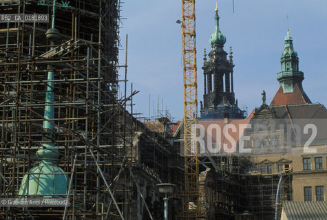 GERMANIA (SASSONIA) DRESDA : RESTAURO DEL CASTELLO - © 1994 Graziano Arici/Rosebud2 / GEO / GRU