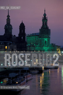 GERMANIA (SASSONIA) DRESDA : PANORAMA DELLA CITTA CON IL FIUME ELBA - © 1994 Graziano Arici/Rosebud2 / GEO