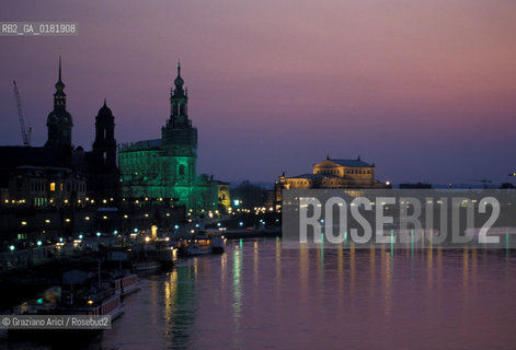 GERMANIA (SASSONIA) DRESDA : PANORAMA DELLA CITTA CON IL FIUME ELBA - © 1994 Graziano Arici/Rosebud2 / GEO
