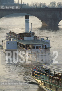 GERMANIA (SASSONIA) DRESDA : IL FIUME ELBA E LA WEISSE FLOTTE  - © 1994 Graziano Arici/Rosebud2 / GEO