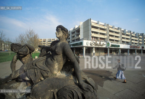 GERMANIA (SASSONIA) DRESDA : PRAGERSTRASSE  - © 1994 Graziano Arici/Rosebud2 / GEO