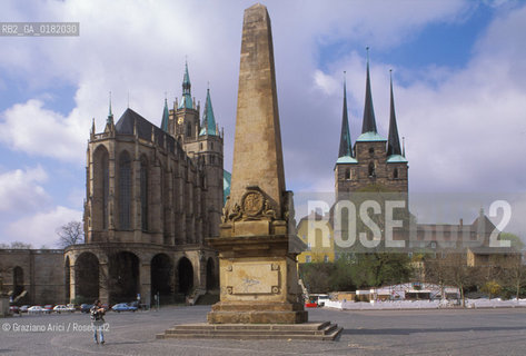 GERMANIA (TURINGIA) ERFURT :LA PIAZZA DEL DUOMO  - © 1994 Graziano Arici/Rosebud2 / GEO