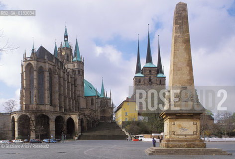 GERMANIA (TURINGIA) ERFURT : PIAZZA DEL DUOMO  - © 1994 Graziano Arici/Rosebud2 / GEO