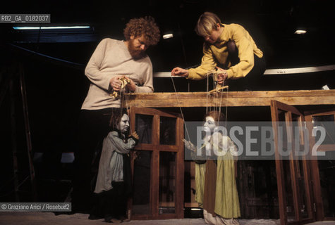 GERMANIA (TURINGIA) ERFURT : TEATRO DI BURATTINI  - © 1994 Graziano Arici/Rosebud2 / GEO