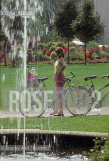 GERMANIA ( BADEN-WURTTEMBERG ) BADEN-BADEN : GIARDINI DAVANTI ALLA KURHAUS  - © 1996 Graziano Arici/Rosebud2 / GEO /  FONTANA
