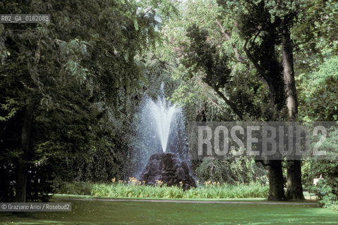 GERMANIA ( BADEN-WURTTEMBERG ) BADEN-BADEN : IL  PARCO DEL LICHTENTALER ALLEE   - © 1996 Graziano Arici/Rosebud2 / GEO /  TERME / FONTANA