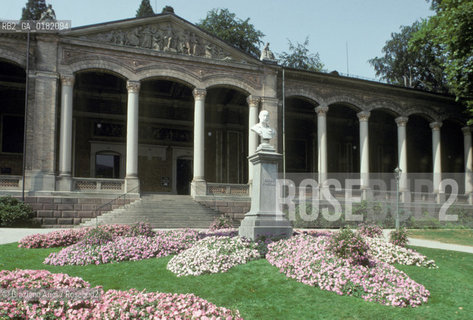 GERMANIA ( BADEN-WURTTEMBERG ) BADEN-BADEN : LA TRINKHALLE   - © 1996 Graziano Arici/Rosebud2 / GEO /  TERME