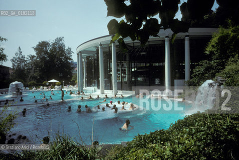 GERMANIA ( BADEN-WURTTEMBERG ) BADEN-BADEN : LE TERME CARACALLA    - © 1996 Graziano Arici/Rosebud2 / GEO /  TERME / ACQUA