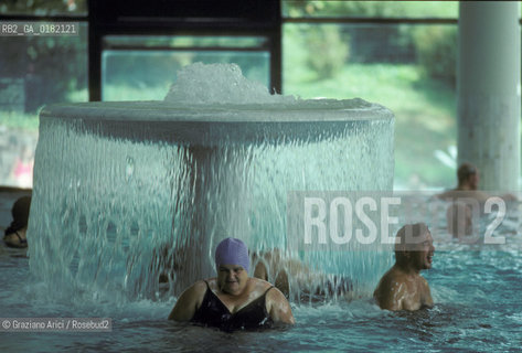 GERMANIA ( BADEN-WURTTEMBERG ) BADEN-BADEN : LE TERME CARACALLA    - © 1996 Graziano Arici/Rosebud2 / GEO /  TERME / ACQUA