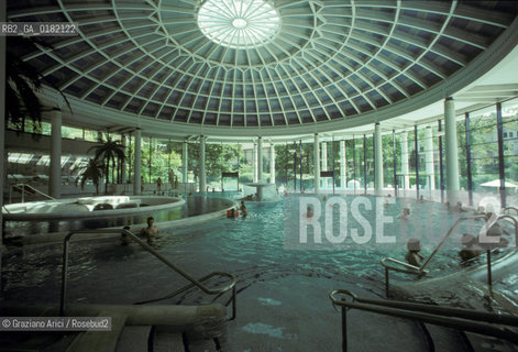 GERMANIA ( BADEN-WURTTEMBERG ) BADEN-BADEN : LE TERME CARACALLA    - © 1996 Graziano Arici/Rosebud2 / GEO /  TERME / ACQUA