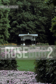 GERMANIA ( BADEN-WURTTEMBERG ) BADEN-BADEN : IL  PARCO DEL LICHTENTALER ALLEE   - © 1996 Graziano Arici/Rosebud2 / GEO /  TERME