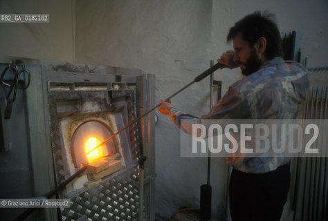 GERMANIA ( SASSONIA ) GOERLITZ : ARTIGIANO VETRAIO    © 1994 Graziano Arici/Rosebud2  / GEO / VETRO