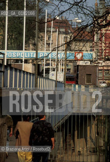 GERMANIA ( SASSONIA ) GOERLITZ : FRONTIERA CON LA POLONIA SUL FIUME NEISSE   © 1994 Graziano Arici/Rosebud2  / GEO