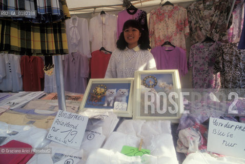 GERMANIA ( SASSONIA ) GOERLITZ : IMMIGRATA VIETNAMITA   © 1994 Graziano Arici/Rosebud2  / GEO