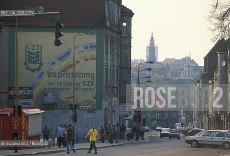 POLONIA , ZGORZELEC  : UNA VIA DEL CENTRO    © 1994 Graziano Arici/Rosebud2  / GEO