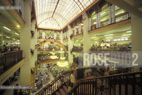 GERMANIA ( SASSONIA ) GOERLITZ : GRANDE MAGAZZINO IN STILE JUGENDSTIJL    © 1994 Graziano Arici/Rosebud2  / GEO / ARCHITETTURA