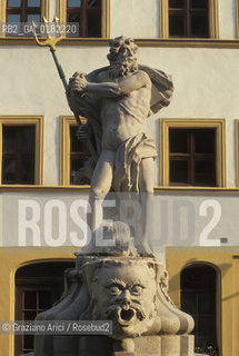 GERMANIA ( SASSONIA ) GOERLITZ : LA FONTANA DI NETTUNO  - UNTERMARKT - © 1994 Graziano Arici/Rosebud2  / GEO