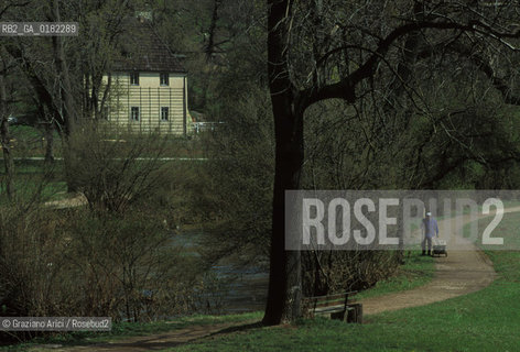 GERMANIA (TURINGIA) WEIMAR  :PARK AN DER LIM E CASA DI CAMPAGNA DI GOETHE  - © 1994 Graziano Arici/Rosebud2 / GEO / LETTERATURA