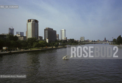GERMANIA ( ASSIA ) FRANCOFORTE SUL MENO ( FRANKFURT ) : IL FIUME MENO   - © 1996 Graziano Arici/Rosebud2 / GEO