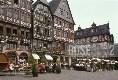 GERMANIA ( ASSIA ) FRANCOFORTE SUL MENO ( FRANKFURT ) : IL ROMERBERG  - © 1996 Graziano Arici/Rosebud2 / GEO ,