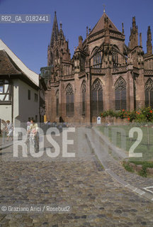 GERMANIA ( BADEN-WURTTEMBERB ) FRIBURGO ( FREIBURG IM BREISGAU ) : UNA VIA DEL CENTRO    - © 1996 Graziano Arici/Rosebud2 / GEO