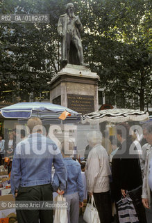 GERMANIA ( RENANIA-PALATINATO ) MAGONZA ( MAINZ ) : MONUMENTO A JAHANNES GUTENBERG  - © 1996 Graziano Arici/Rosebud2 / GEO