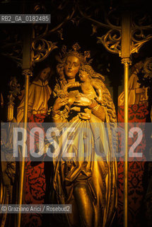 GERMANIA ( RENANIA-PALATINATO ) MAGONZA ( MAINZ ) : DUOMO DI S.MARTINO E S.STEFANO - MADONNA COL BAMBINO  LA BELLA MAGONTINA   - © 1996 Graziano Arici/Rosebud2 / GEO / ROMANICO