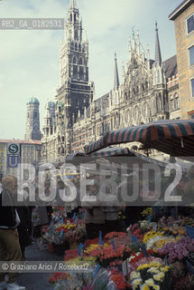 GERMANIA ( BAVIERA ) MONACO :  MARIENPLATZ    - © 1996 Graziano Arici/Rosebud2 / GEO