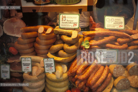 GERMANIA ( BAVIERA ) MONACO :  SALCICCE   - © 1996 Graziano Arici/Rosebud2 / GEO / GASTRONOMIA