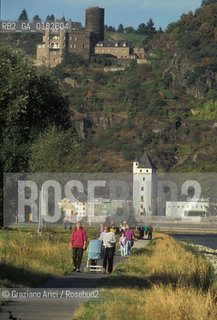 GERMANIA ( PALATINATO ) ST.GOARSHAUSEN IL CASTELLO MAUS:  PASSEGGIATA LUNGO IL FIUME RENO     - © 1996 Graziano Arici/Rosebud2 / GEO / RENO