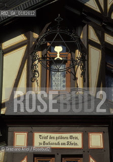 GERMANIA ( PALATINATO ) BACHARACH :  INSEGNA     - © 1996 Graziano Arici/Rosebud2 / GEO / RENO / VINO