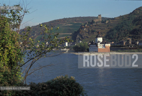 GERMANIA ( PALATINATO ) OBERWESEL IL CASTELLO PFALGRAFSTEIN :  IL FIUME RENO     - © 1996 Graziano Arici/Rosebud2 / GEO / RENO