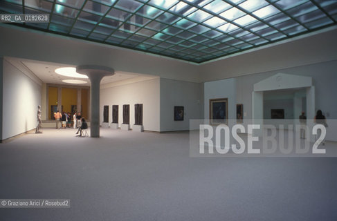 GERMANIA ( BADEN-WURTTENBERG ) STOCCARDA ( STUTTGART )  LA STAATSGALERIE DI JAMES STIRLING    - © 1996 Graziano Arici/Rosebud2 / GEO / ARCHITETTURA CONTEMPORANEA / MUSEO