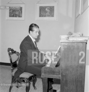THE CONDUCTOR SERGIU CELIBIDACHE AT LA FENICE THEATRE IN VENICE - 196? © ARCHIVIO Graziano Arici/Rosebud2  / MUSICA / DIRETTORE DORCHESTRA