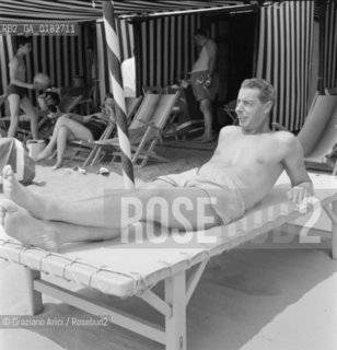 THE SPORTMAN JOE DI MAGGIO AT VENICE LIDO BEACH - 195?  © ARCHIVIO Graziano Arici/Rosebud2  / SPORT / BASEBALL / SPIAGGIA