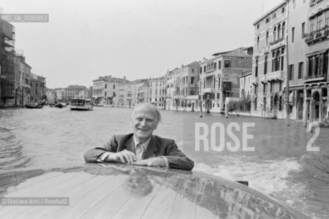 THE CONDUCTOR YEHUDI MENUHIN - VENICE- 1983 © ARCHIVIO Graziano Arici/Rosebud2  / MUSICA / DIRETTORE DORCHESTRA / MOTOSCAFO