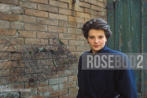 Nome: .BINOCHE JULIETTE.Descrizione: .CINEMA ATTRICE.Credit: .Graziano Arici/Rosebud2/.Costo: .A.Nazione: .FRANCIA.Città: ..Data: .1991