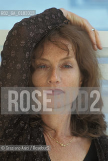 Nome: .HUPPERT ISABELLE.Descrizione: .CINEMA ATTRICE.Credit: .Graziano Arici/Rosebud2/.Costo: .A.Nazione: .FRANCIA.Città: ..Data: .1995