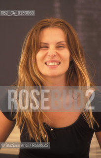 Nome:.SEIGNER EMMANUELLE.Descrizione:.CINEMA ATTRICE.Credit:.Graziano Arici/Rosebud2 Costo:.A.Nazione:.FRANCIA.Città:..Data:.1999