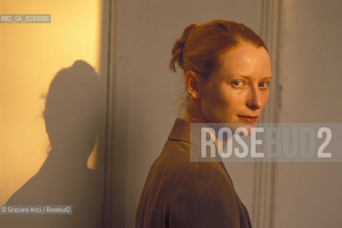 Nome:.SWINTON TILDA.Descrizione:.CINEMA ATTRICE.Credit:.Graziano Arici/Rosebud2/.Costo:.A.Nazione:.GRAN BRETAGNA.Città:..Data:.1996