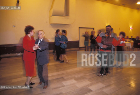 ( CROAZIA  ) ISTRIA - POLA : CIRCOLO ITALIANO  - © 2001 Graziano Arici/Rosebud2 / GEO / LINGUA / MINORANZA