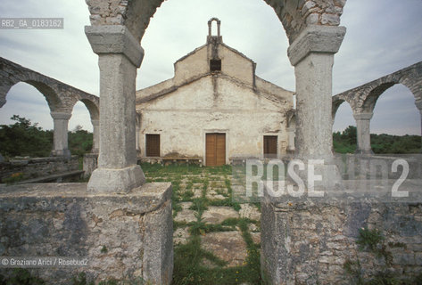 ( CROAZIA  ) ISTRIA - PORTOJ   : CHIESETTA DI S.FOSCA - © 2001 Graziano Arici/Rosebud2 / GEO / LINGUA / MINORANZA