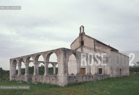 ( CROAZIA  ) ISTRIA - PORTOJ   : CHIESETTA DI S.FOSCA - © 2001 Graziano Arici/Rosebud2 / GEO / LINGUA / MINORANZA