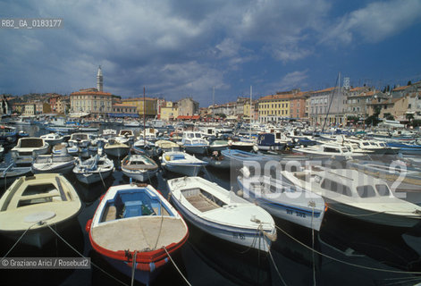 ( CROAZIA  ) ISTRIA -  ROVIGNO   :  PANORAMA DEL PORTO  - © 2001 Graziano Arici/Rosebud2 / GEO / LINGUA / MINORANZA