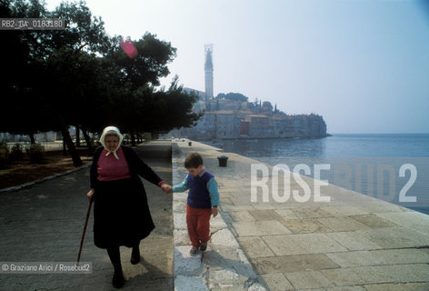 ( CROAZIA  ) ISTRIA -  ROVIGNO   : PANORAMA  - © 2001 Graziano Arici/Rosebud2 / GEO / LINGUA / MINORANZA
